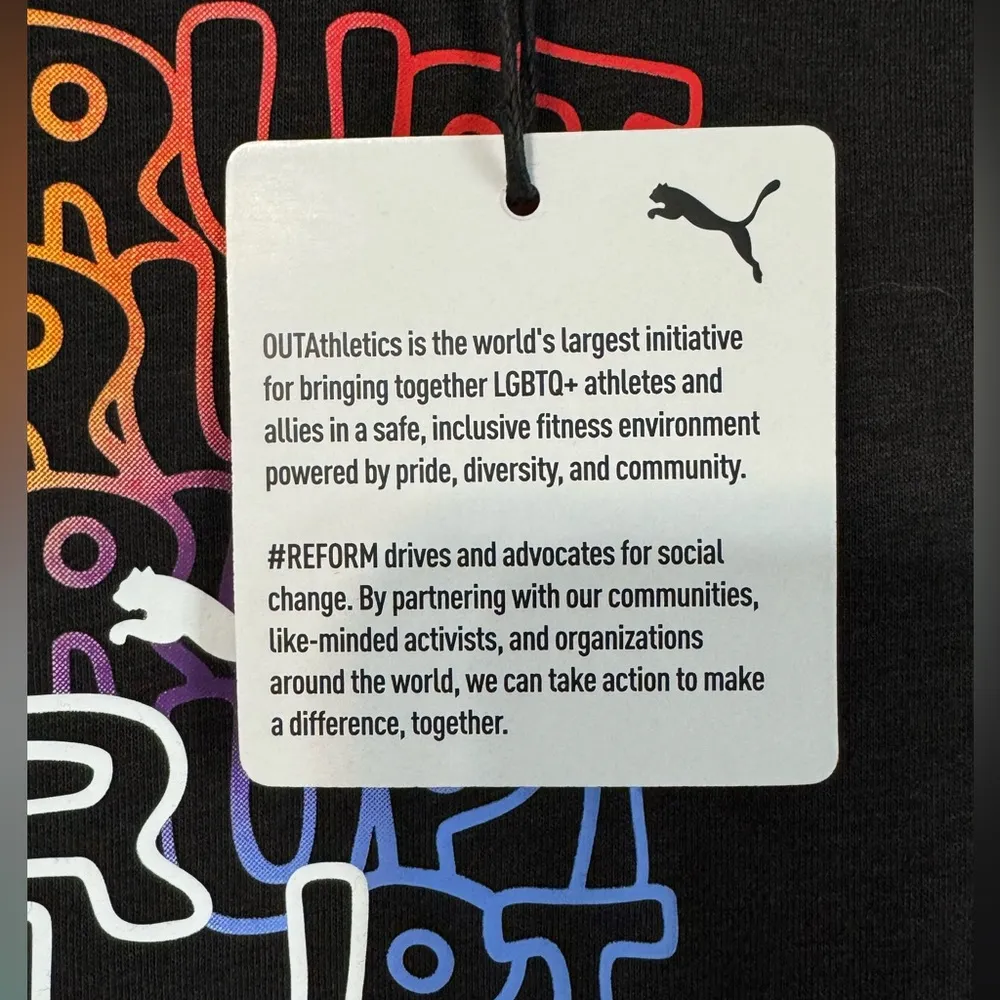 Out Athletics Cropped Drycell Tee Black Size S NWT - Image 14