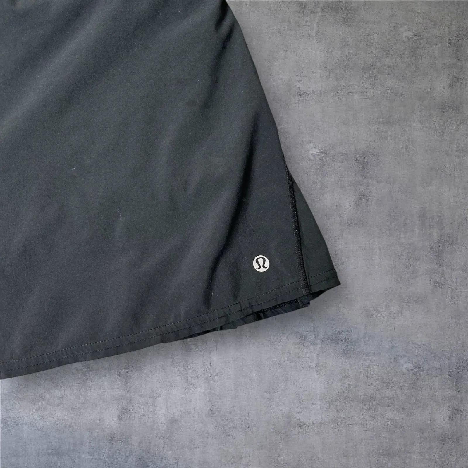 Lululemon Black Tennis Skirt with Built-in Shorts Size 4 Skort Tennis Golf - Image 3