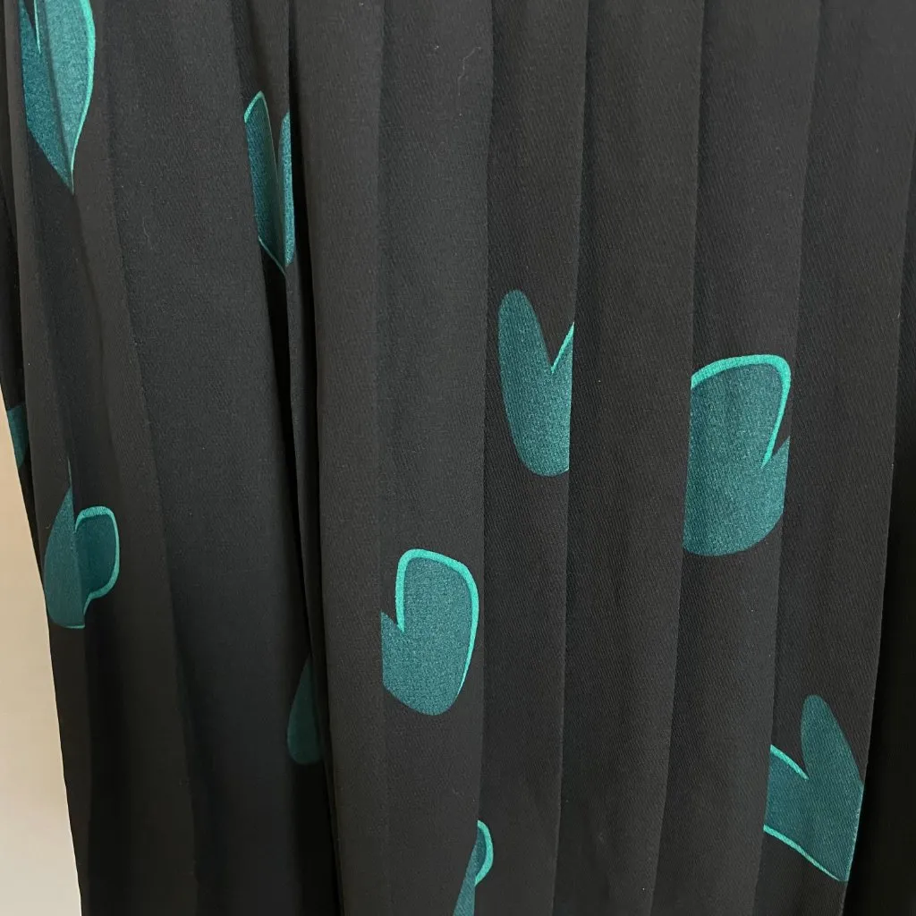 LOFT Dress Pleated‎ Black Green Hearts Mini Size 4 Cap Sleeves Valentine's Day - Image 14