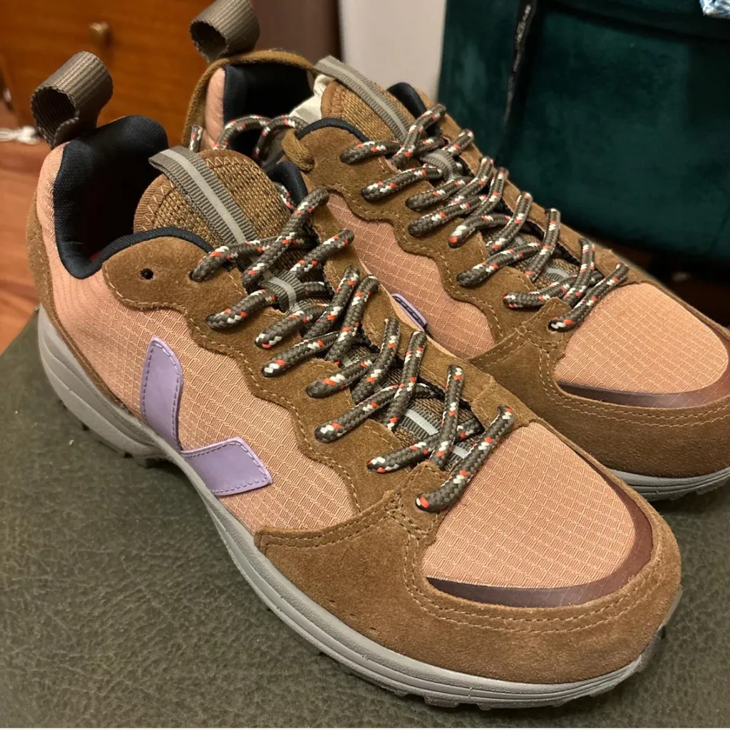 VEJA Venturi Suede Sneakers Womens US 6 (EU 37) Brown Tan Purple Athletic Shoe - Image 3