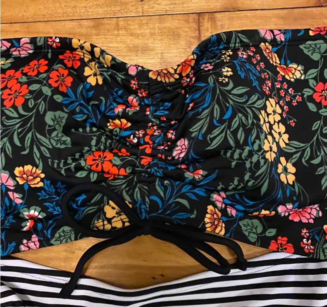 Cut Out Strapless Bathing Suit Sz L - Image 3