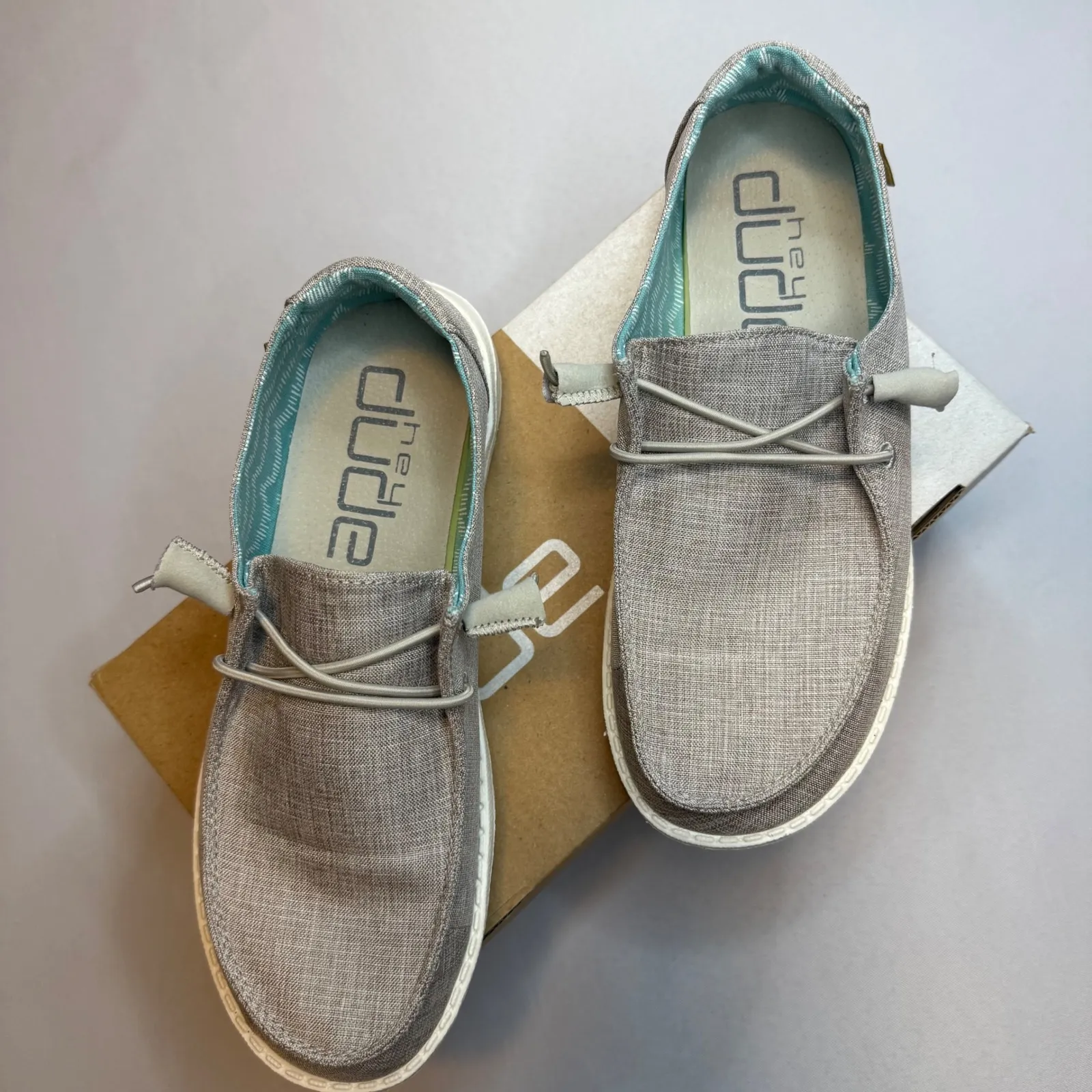 Hey Dude Wendy Chambray Beige Slip On Shoes Women Size 7 Workwear Weekend - Image 6