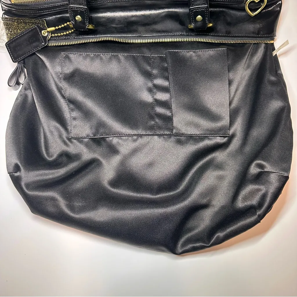 Coach Black Poppy Daisy Liquid Gloss Shoulder Bag - Image 5