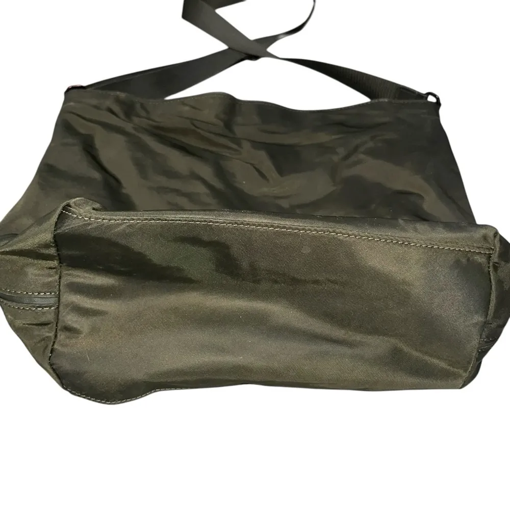 Lululemon Olive Green All Set Nylon Bucket Bag Purse - Image 6