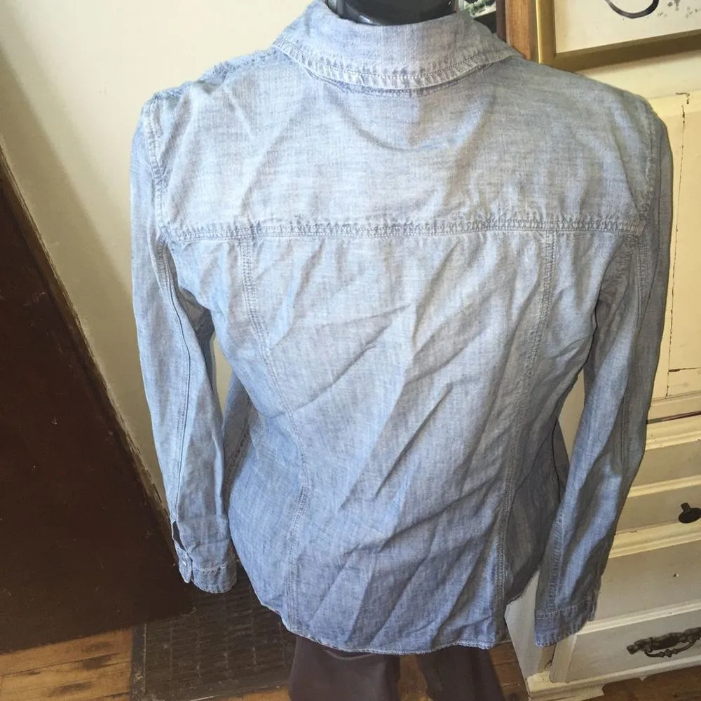 Gap 1969 denim button down boyfriend size XS shirt - Image 2