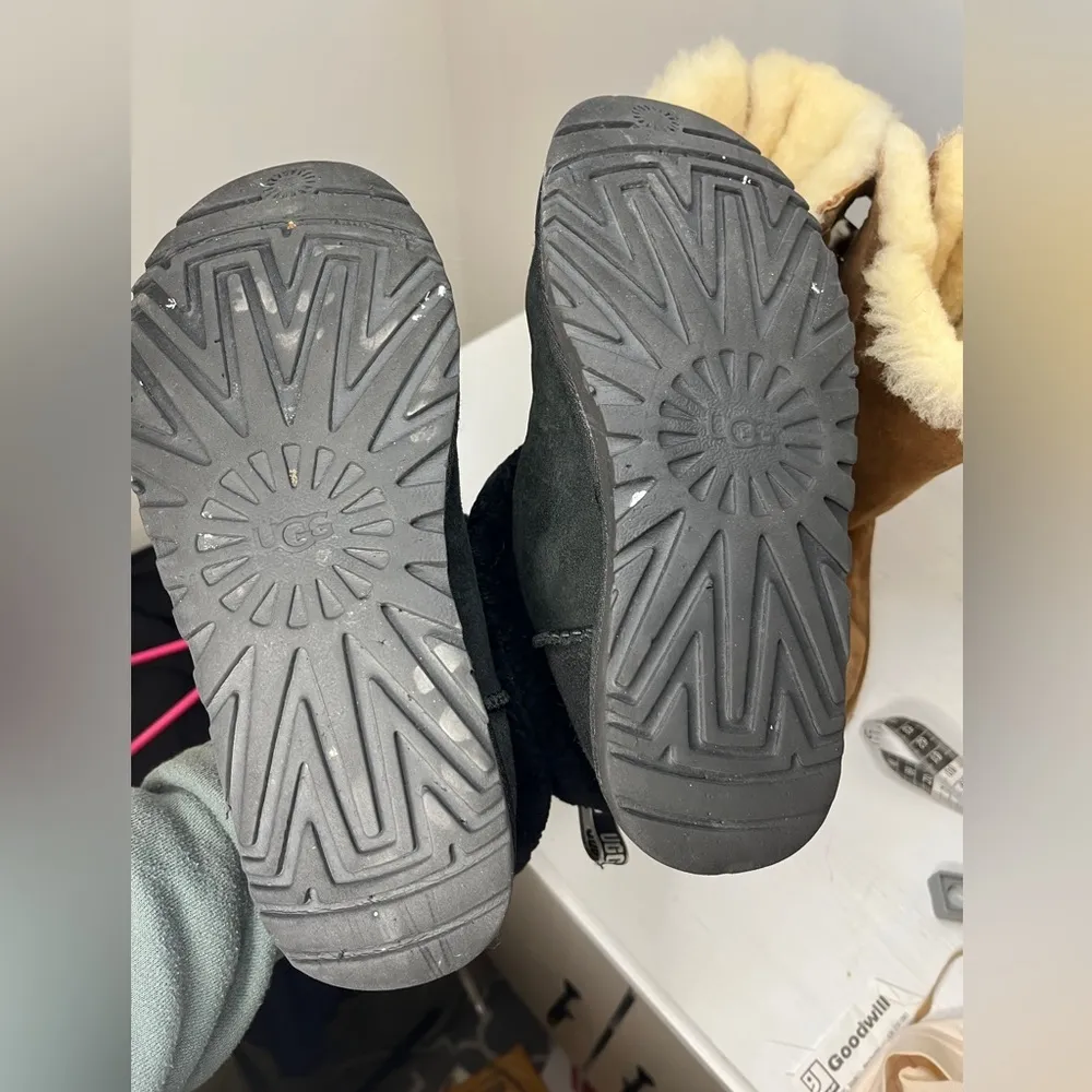 UGG Fluff Mini Quilted Bootie Sz 38 EU, US 7.5 - Image 12