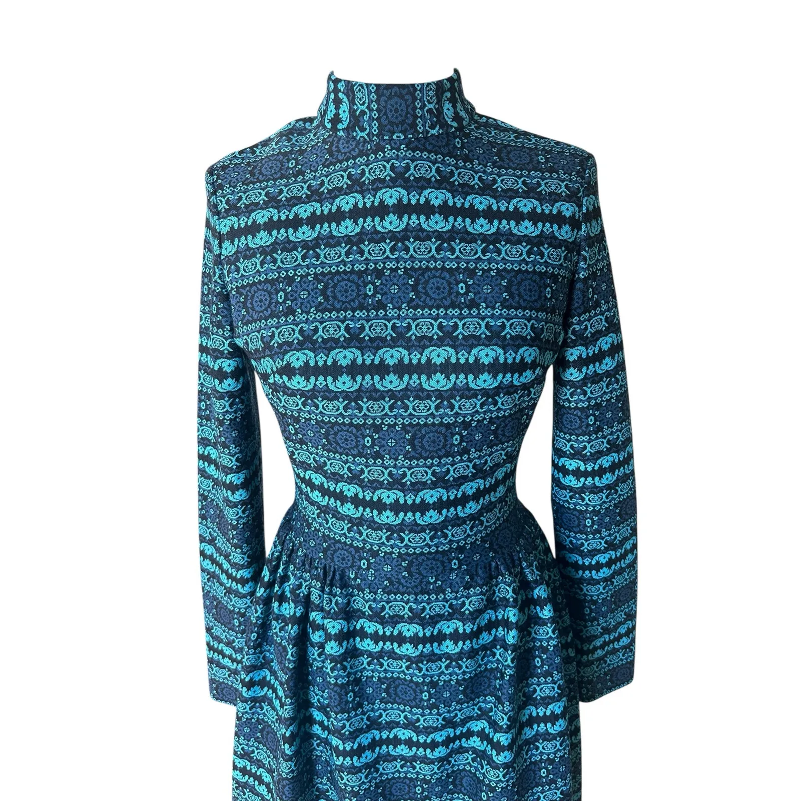Vintage 70s Dress Blue Patterned Knit Midi Fit & Flare Long Sleeves Small S Bold - Image 5