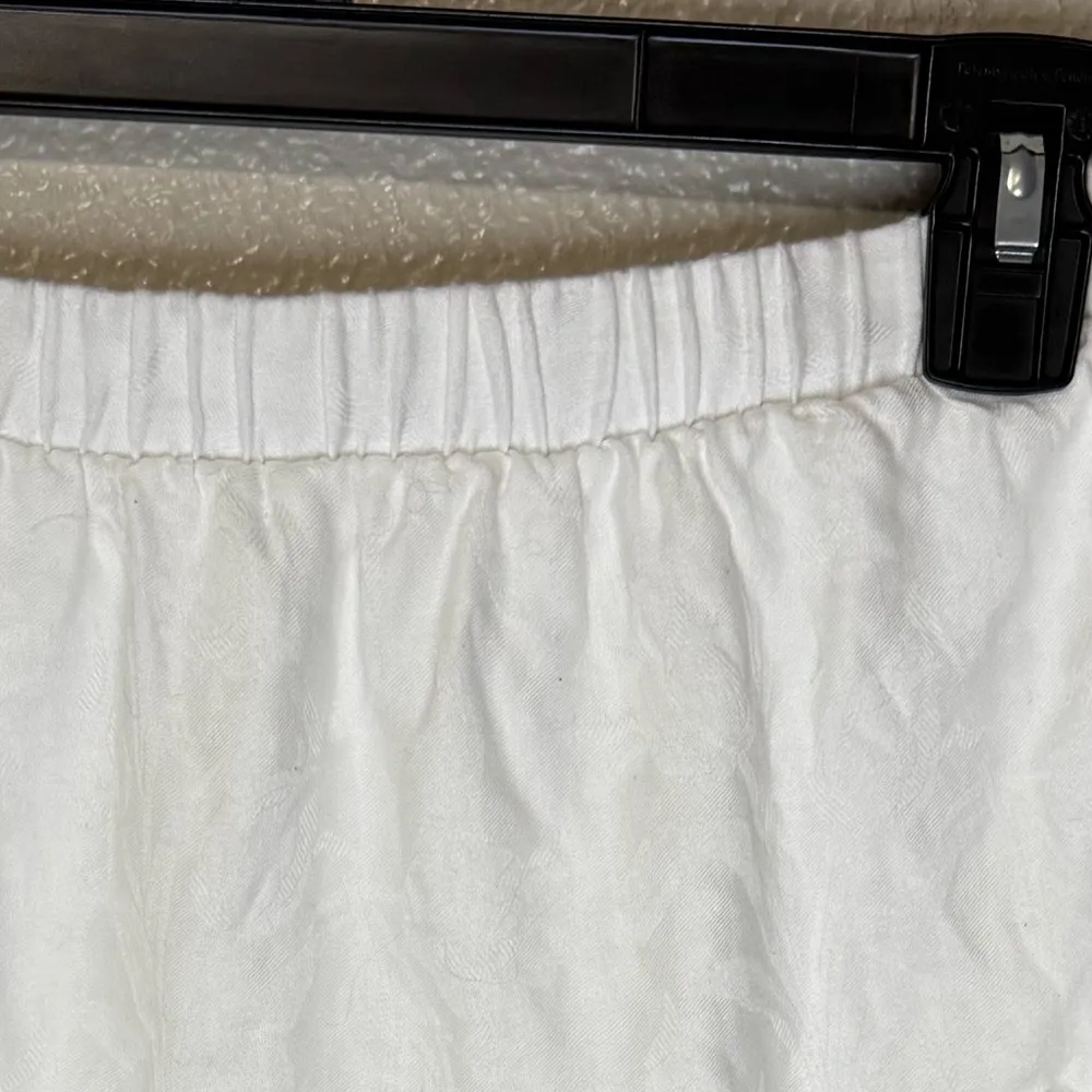 Show me your mumu Devon Mini Skirt in White Tulips - Image 8