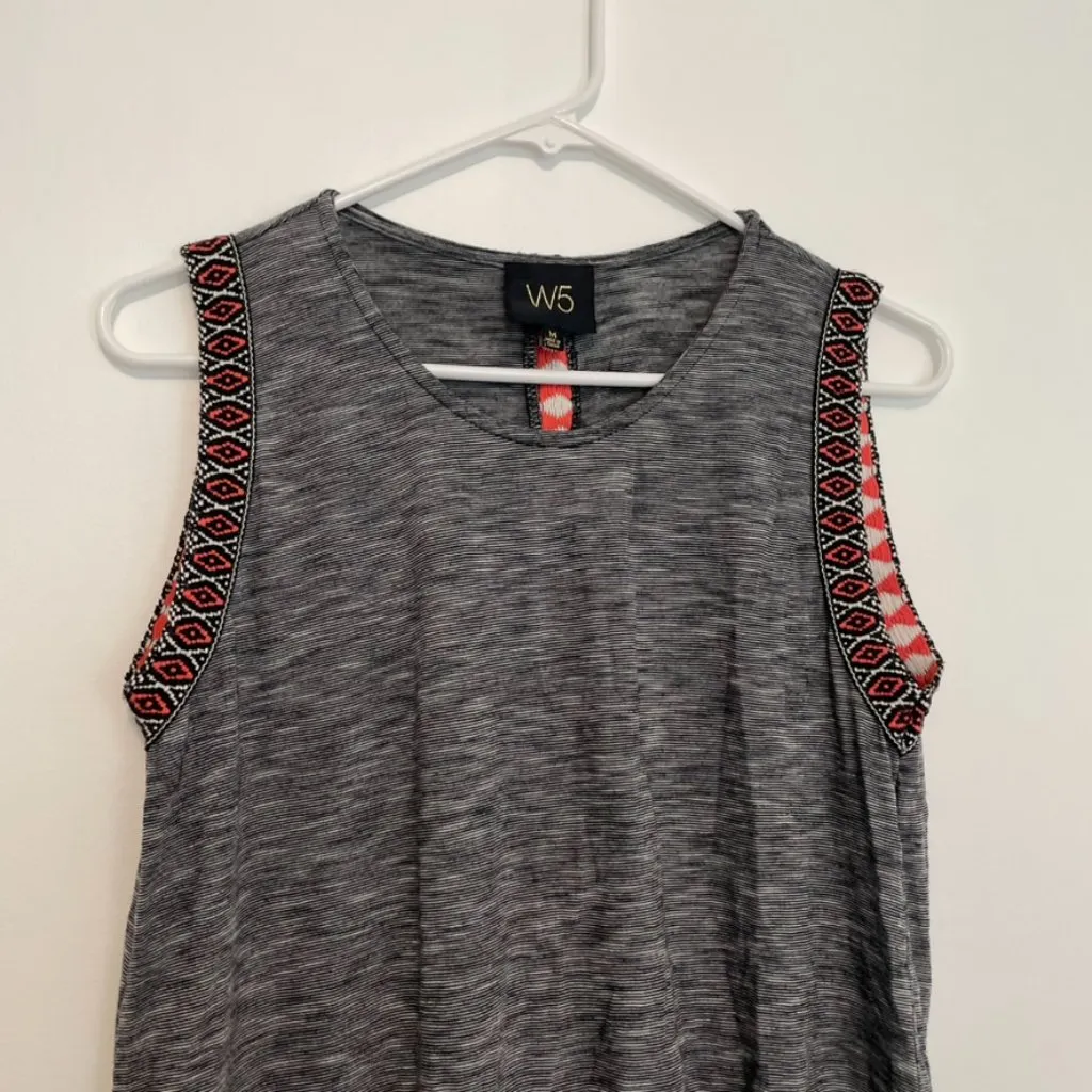 W5 ANTHROPOLOGIE ANTHRO Black White Boho Aztec Embroidered Trim Sleeveless Top M - Image 4