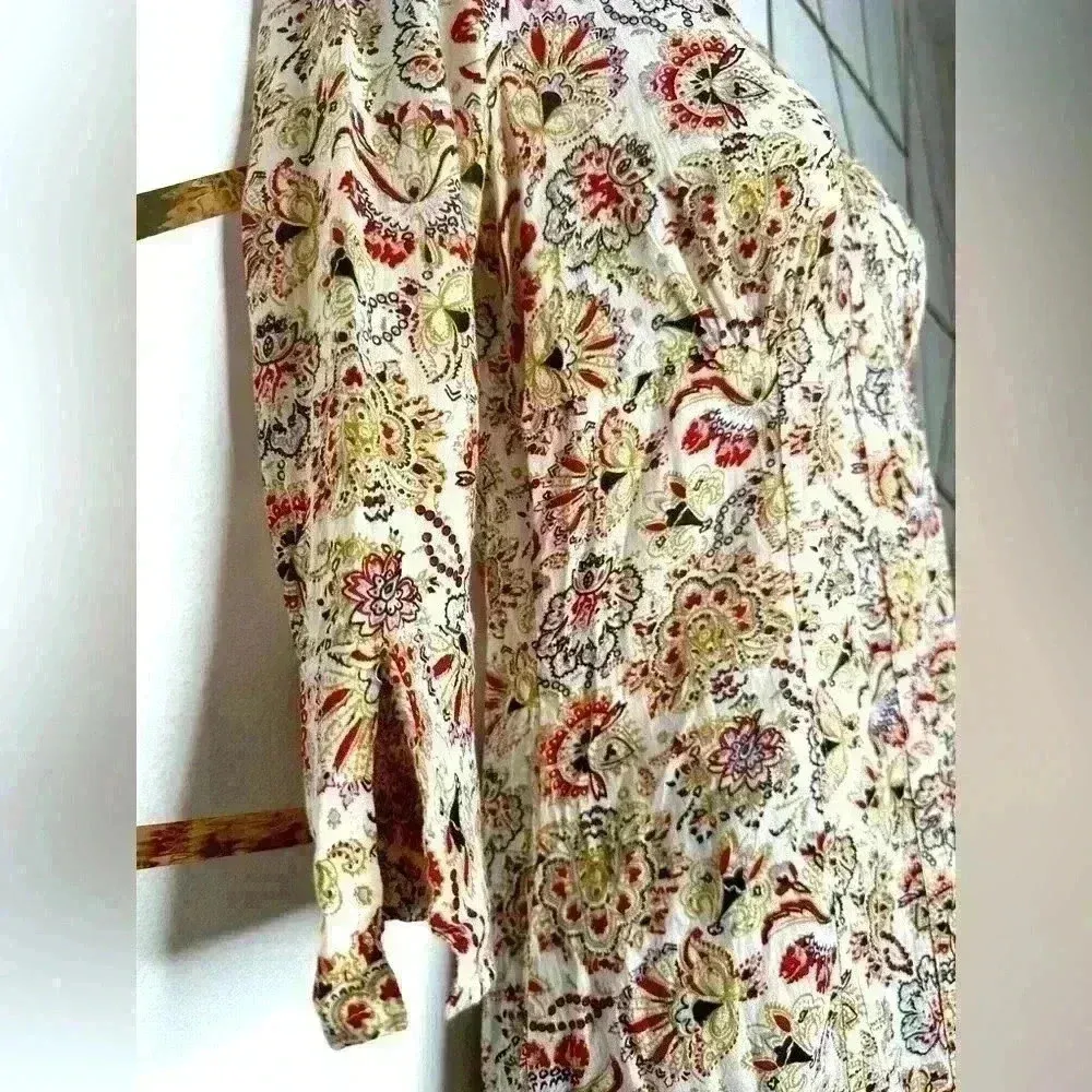 She's Cool Women's Blouse (L7) - Image 5