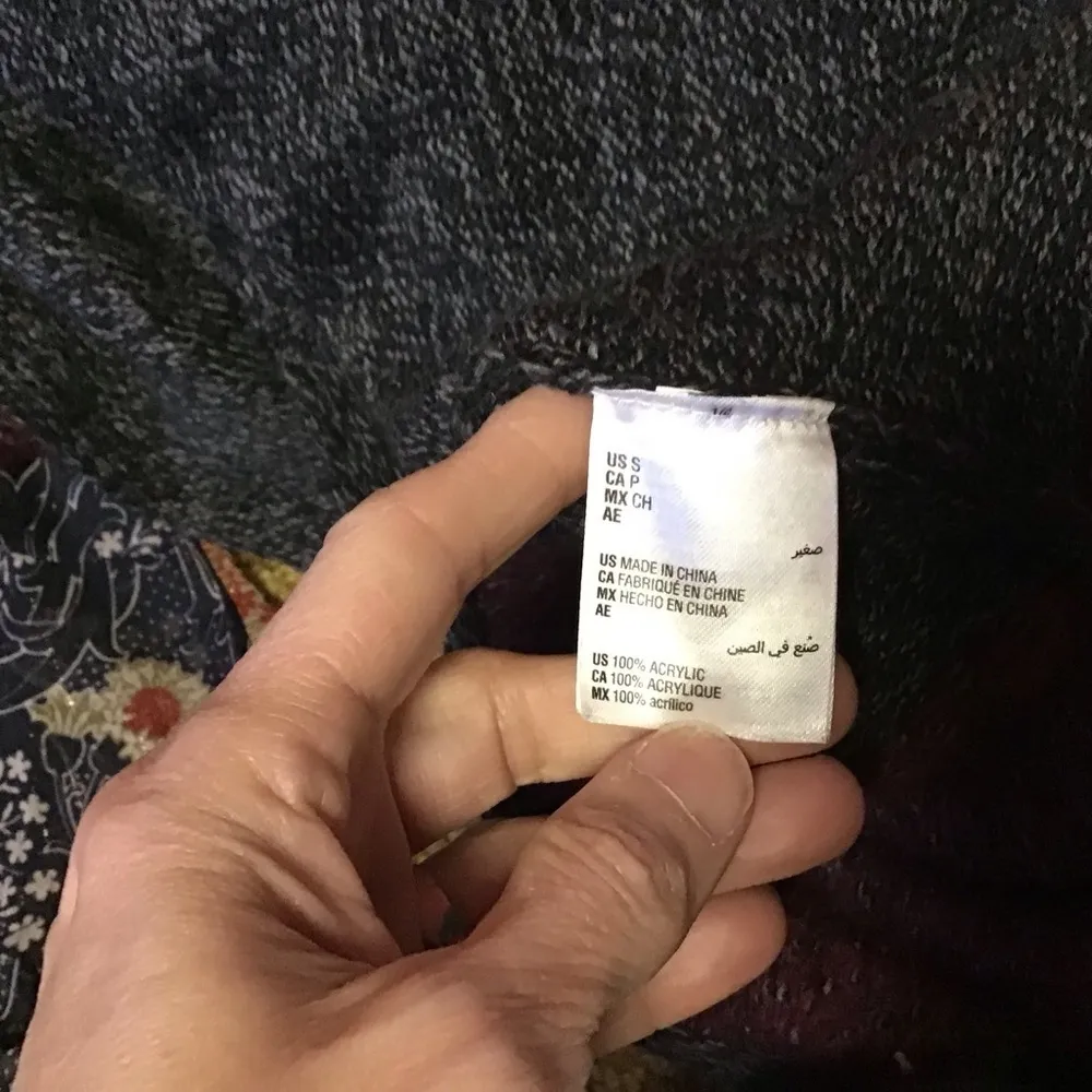 Karen Scott charcoal n red oversized cardigan - Image 4