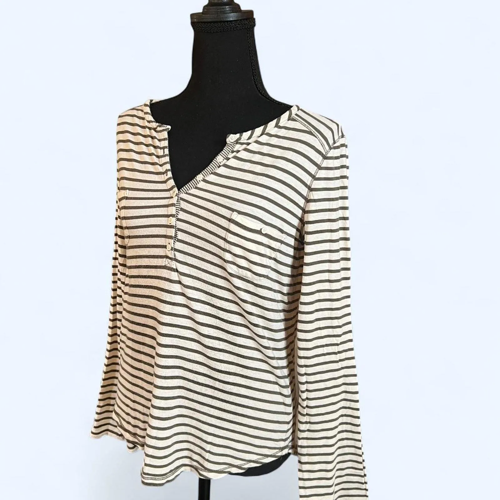 Vintage Y2K Lucky Brand striped long sleeve top with bell sleeves Size Medium - Image 6