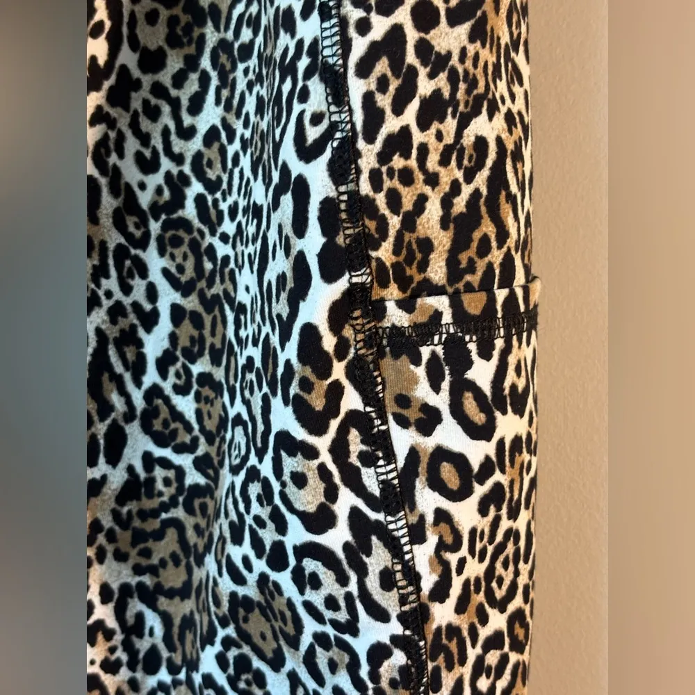NWT Weekend by Chico's Leopard animal print slimming Leggings Size 3 Large 12/14 - Image 3