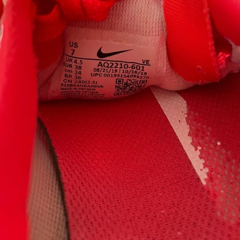 NIKE Air Zoom Pegasus 36 Laser Crimson Platinum Tint in Laser Crimson Size US 7 - Image 8