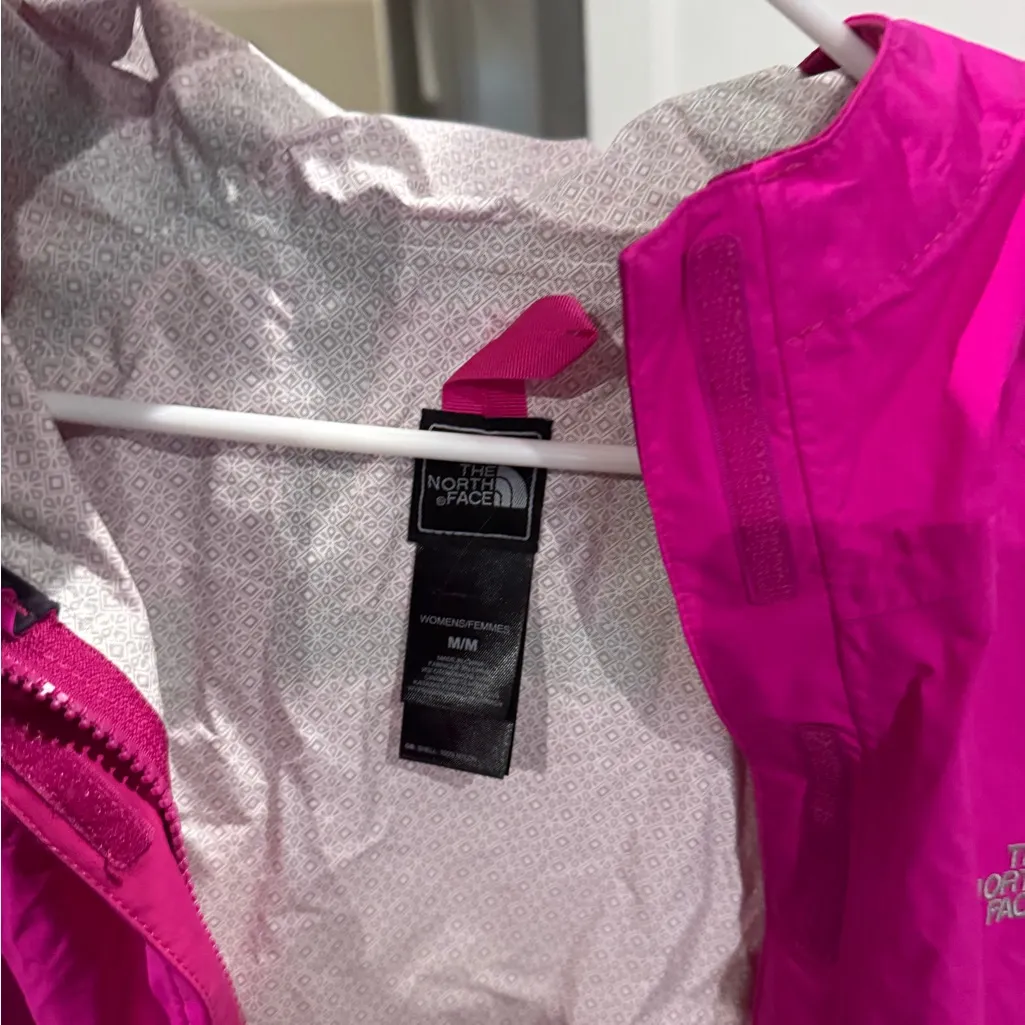 The North Face  Women's Vibrant Pink Windbreaker - Image 3