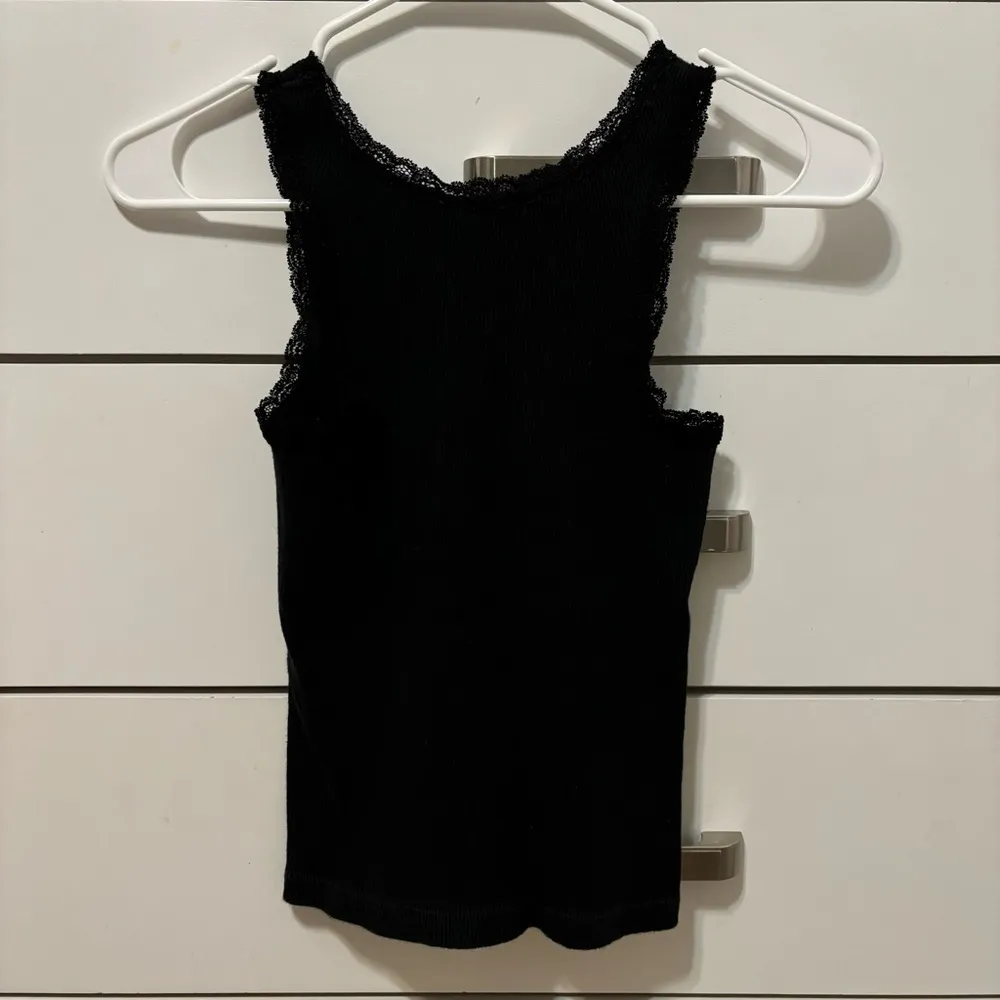 Brandy Melville Strawberry Fields Lace Tank Top - Image 3