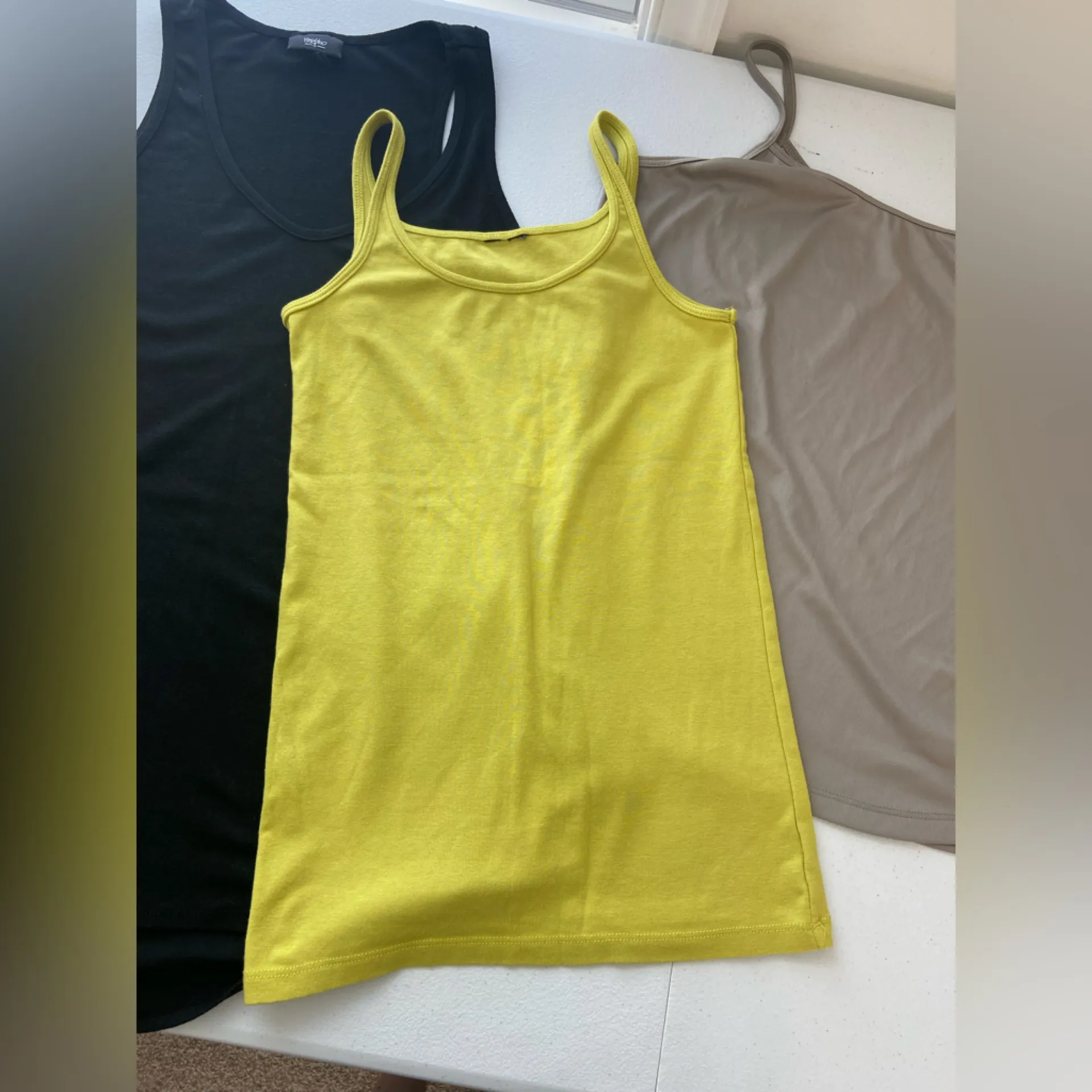 BUNDLE Mossimo no brand women’s solid colored tank tops set of 3 medium‎ Black - Image 2