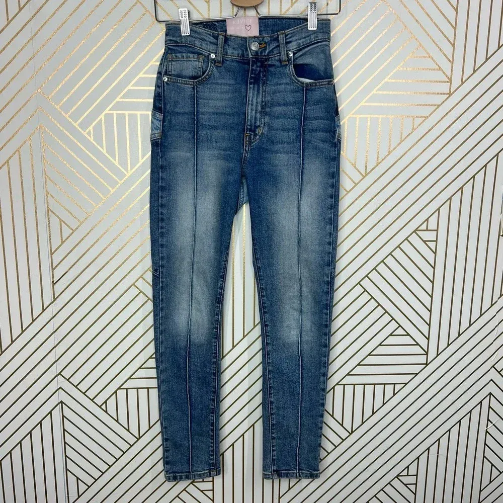 Revice Venus Crop Star Jeans in Stargazer Medium Wash‎ Blue Size 26 - Image 4