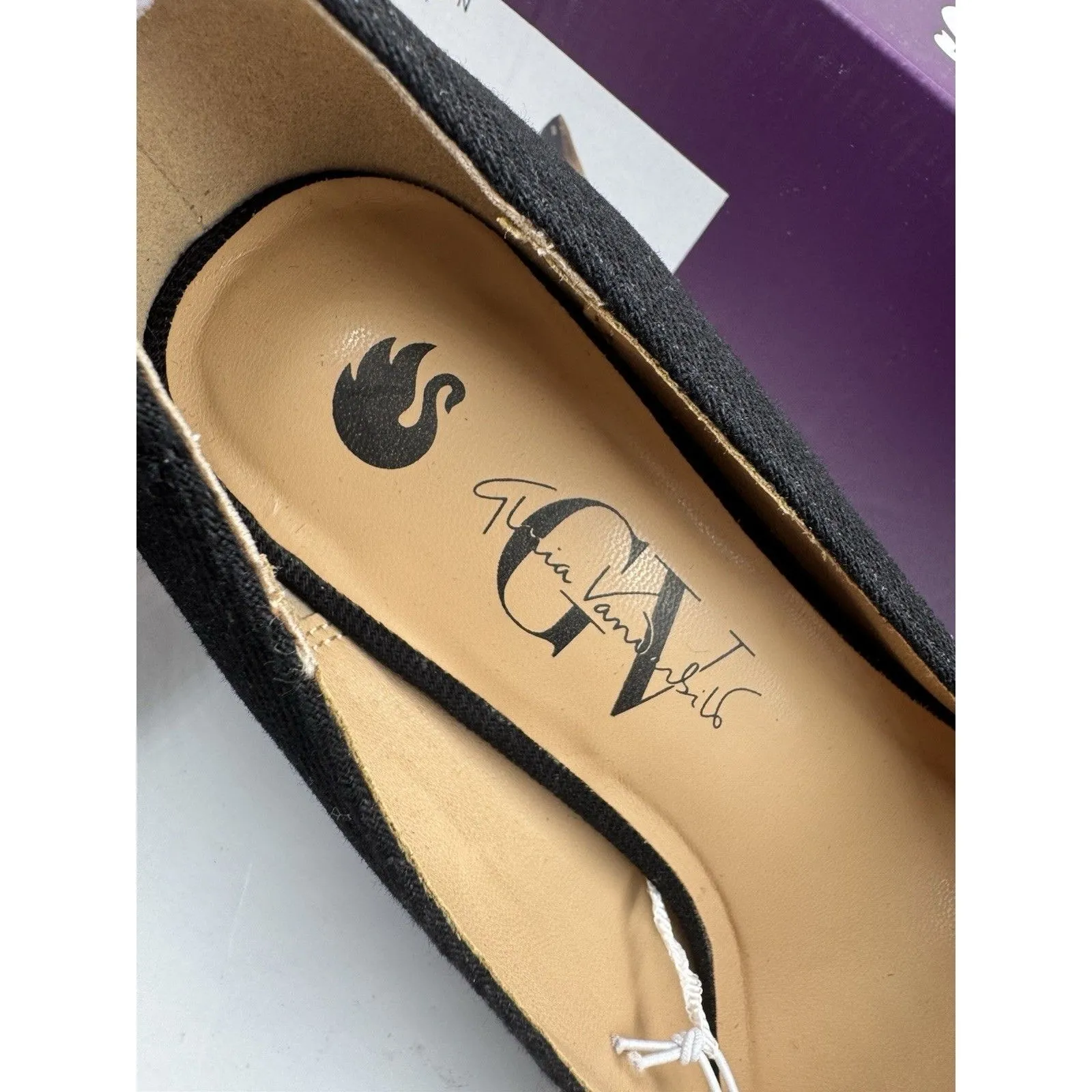 New Gloria Vanderbilt Women's Marilyn Pumps Black Closed Toe Heels Sz 6.5 Shoes - Image 8