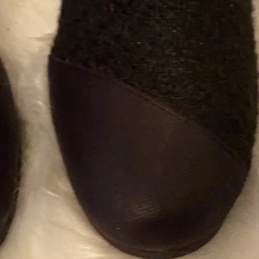 TOMS Women Black Heels US 6 - Image 4