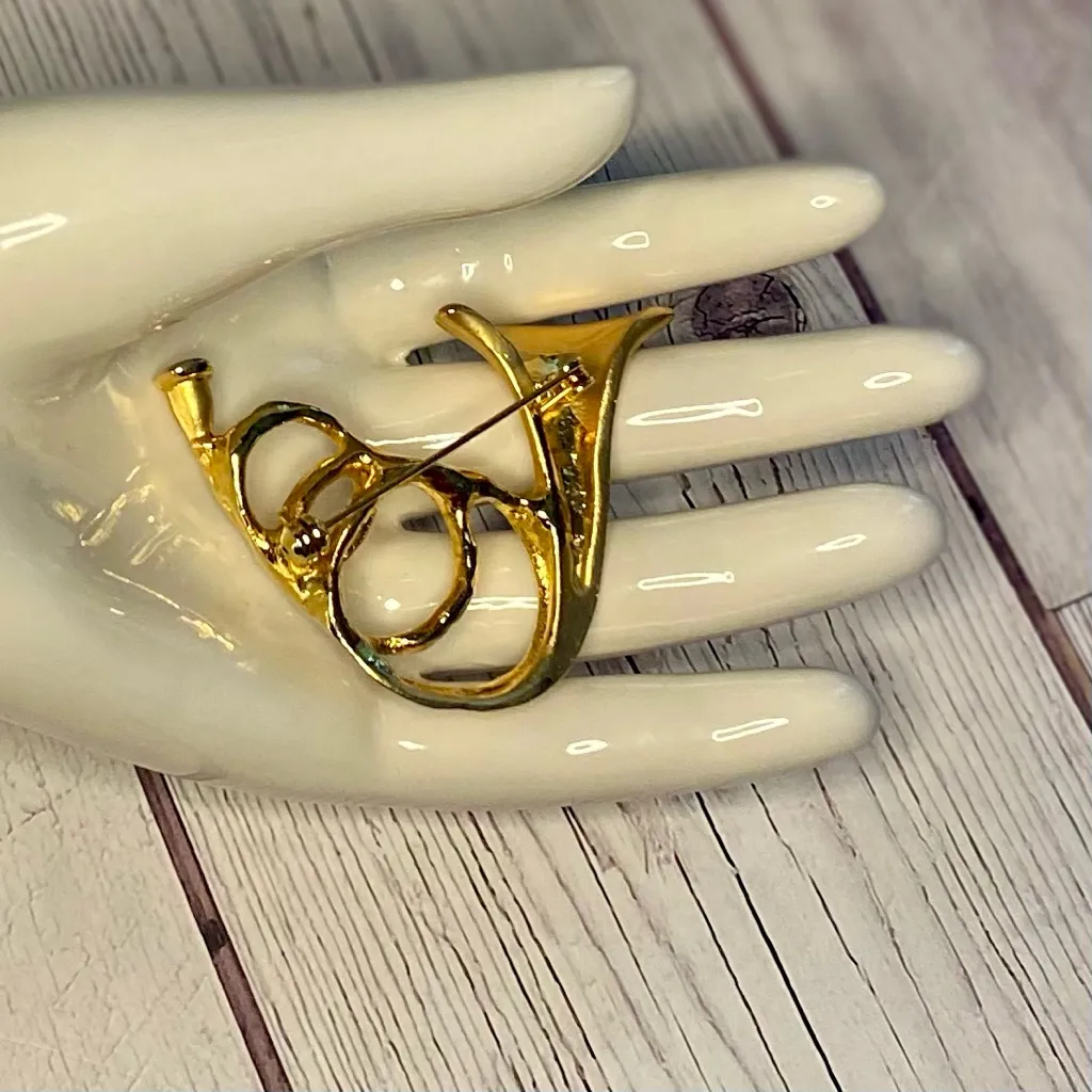 Vintage GoldTone French Horn Brooch – Satin & Shiny Finish – 2” x 2” Gold - Image 2