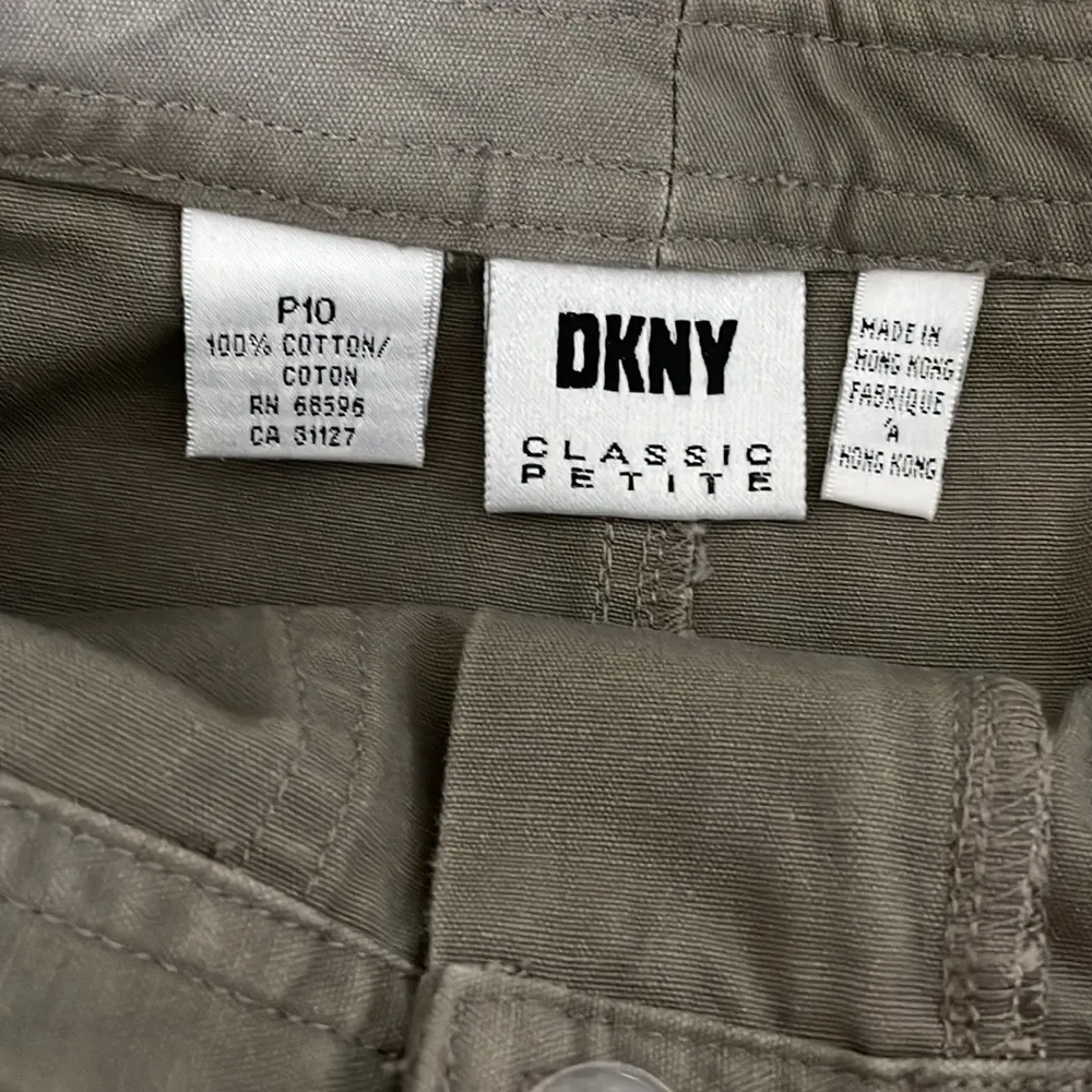 Adorable DKNY mini - Image 3