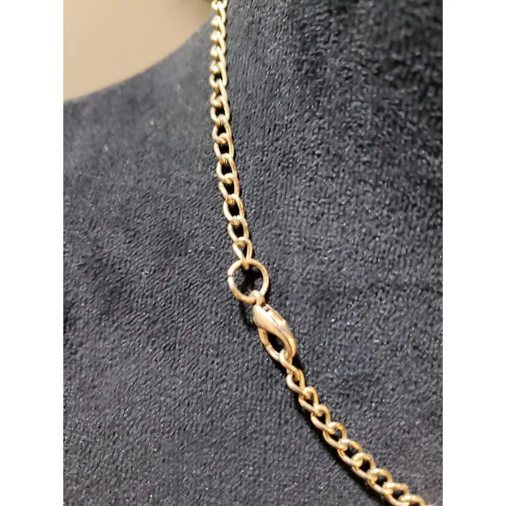 Women Fashion Gold Tone Shimmery Metal Leaves on Figaro Chain Statement Necklace - Image 6