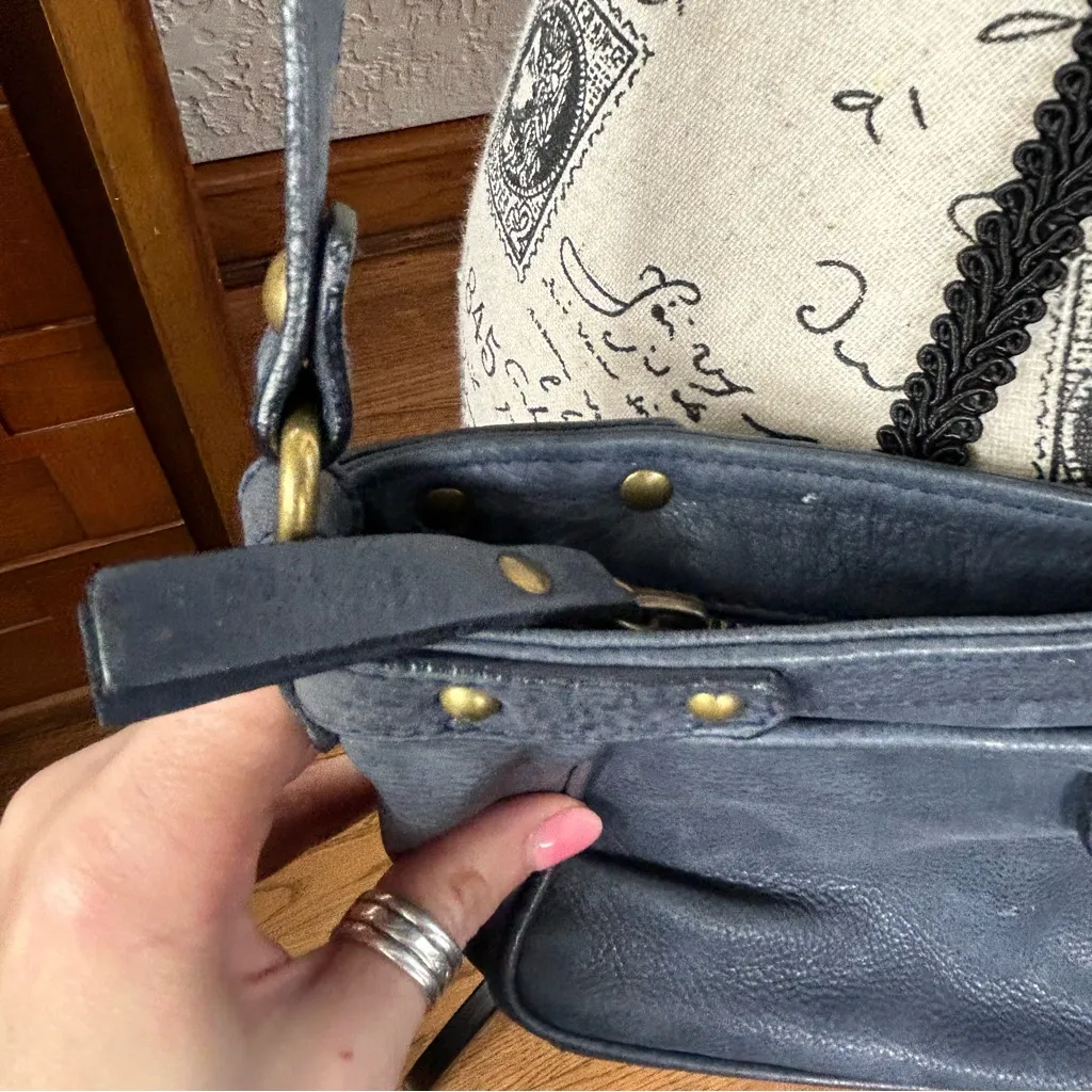 MASSIMO DUTTI Navy Blue Buttery Soft Leather Crossbody Purse - Image 10