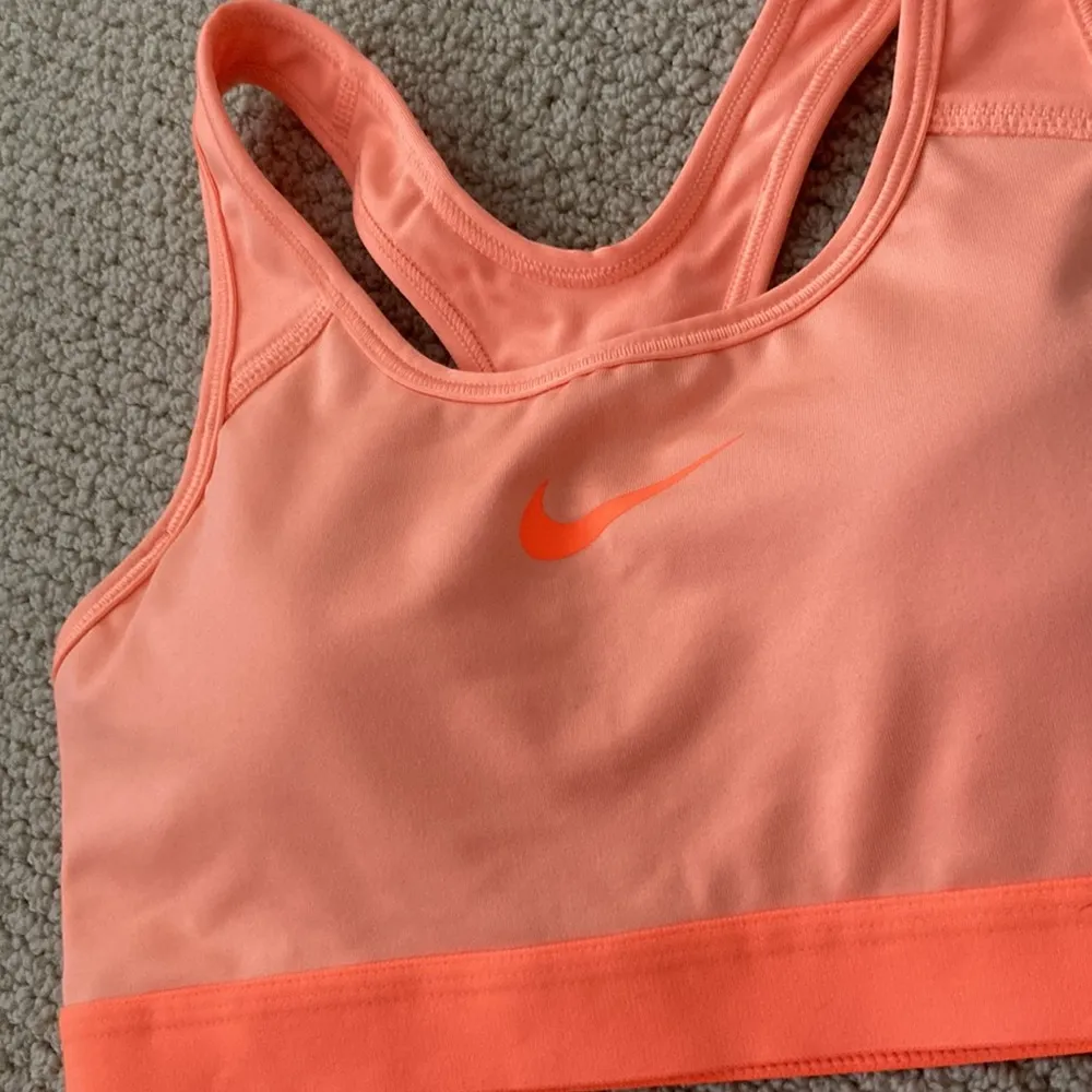 NEW Nike PRO Dri-Fit Medium Support Padded Sports Bra Orange Size Small NWOT - Image 2