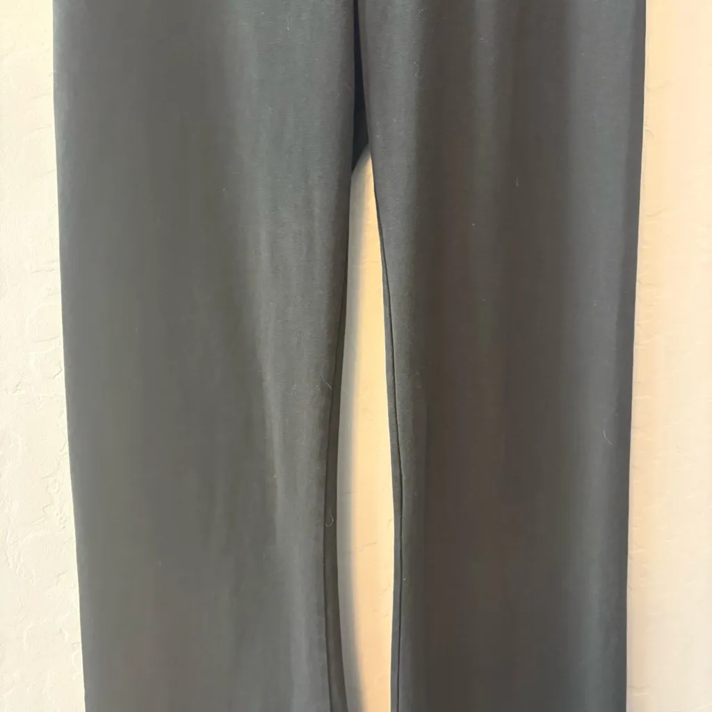 Victoria's Secret black foldover leggings with red tartan plaid size medium long - Image 3