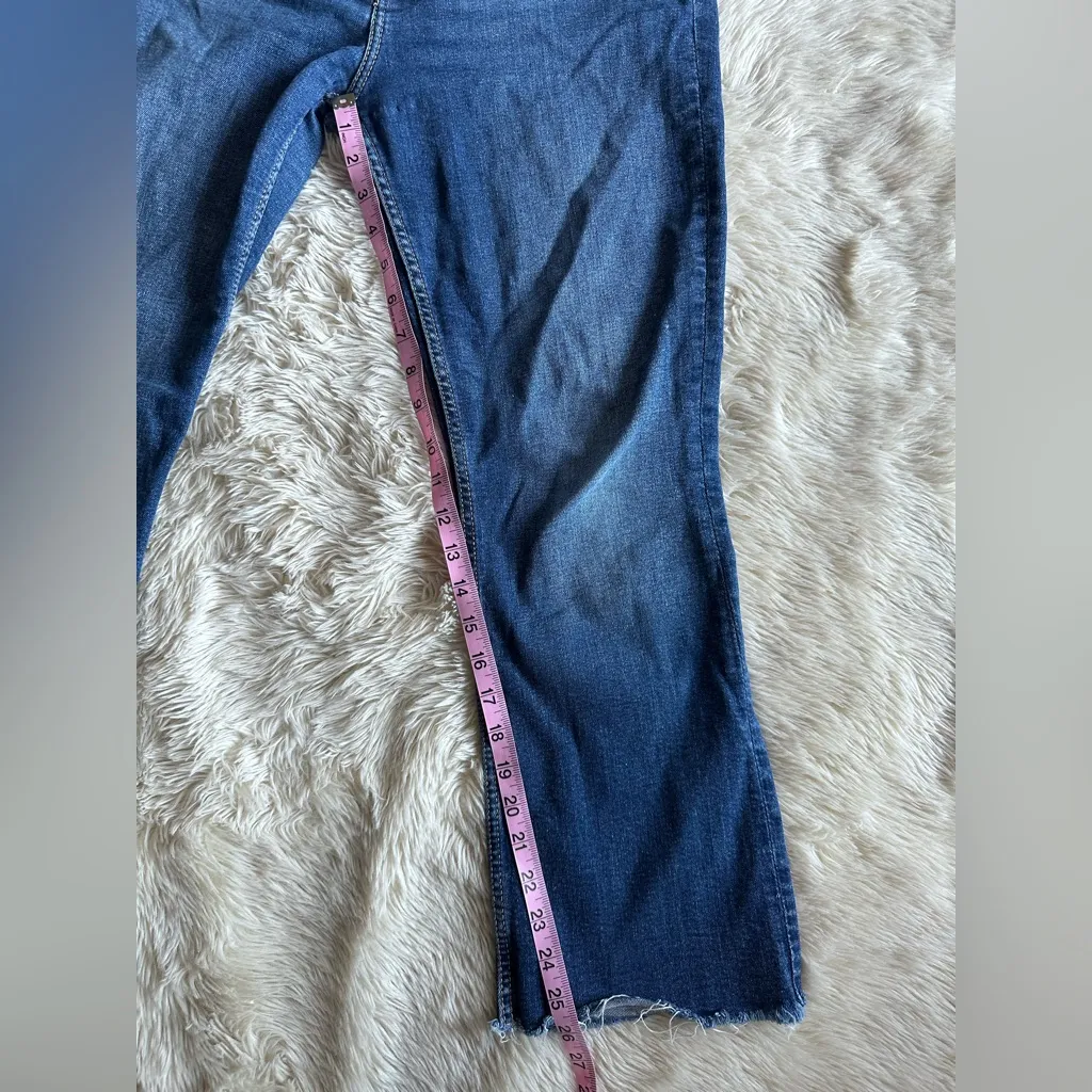 Zara Bootcut Medium Wash Jeans Size 10 - Image 7