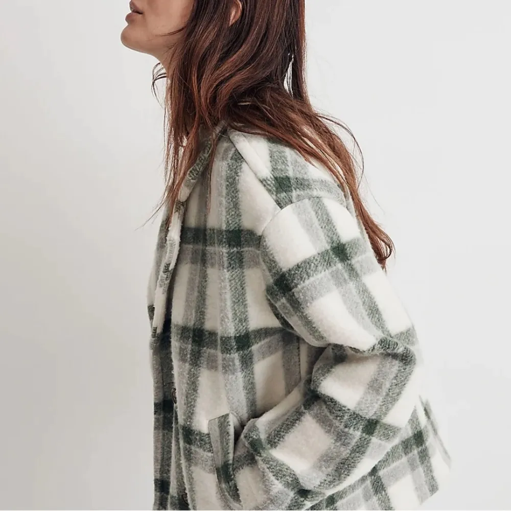 New Madewell Jacquard Double-Breasted Crop Blazer in Plaid - Image 3