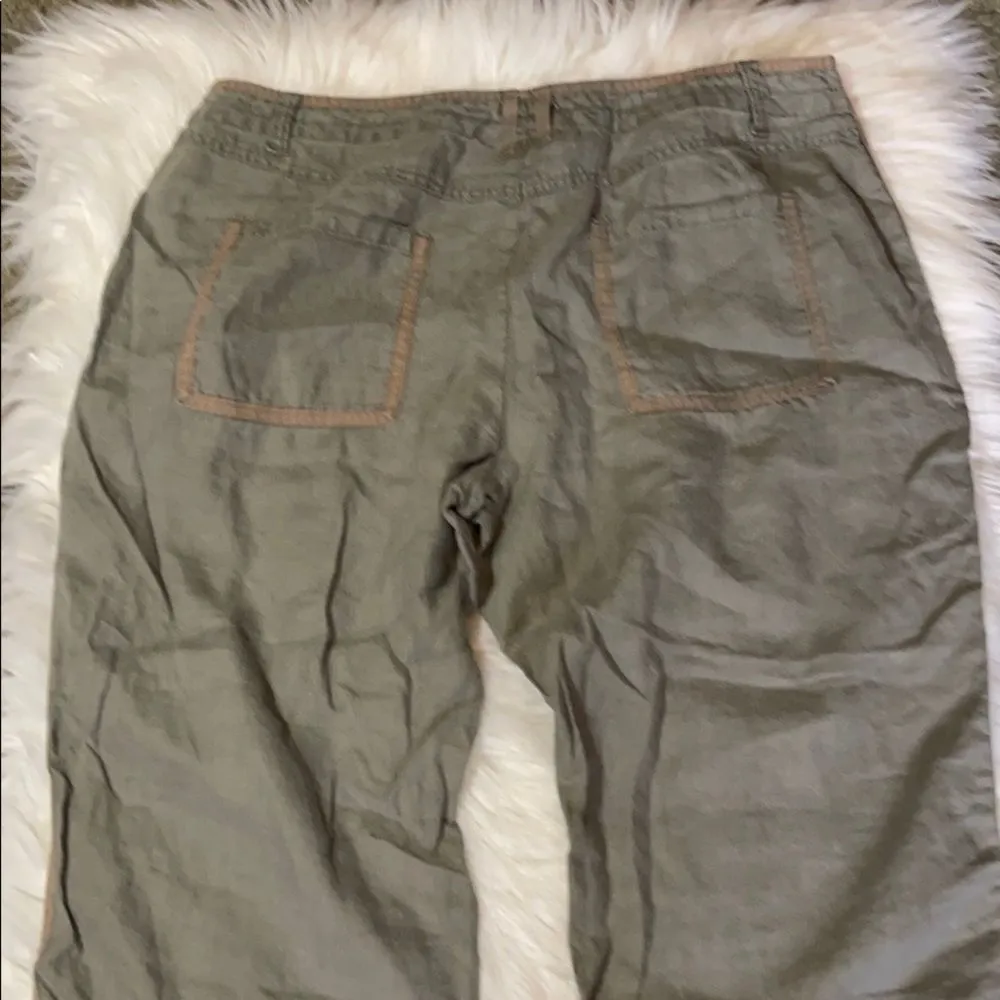Old Navy Thin Lightweight Capri Pants 12 - Image 8