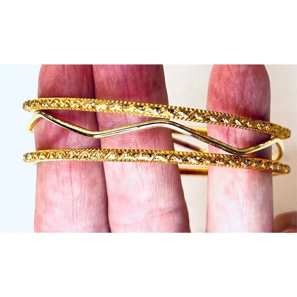 Gold Tone 3pc Bangle Bracelet Set‎ Costume Jewelry - Image 4