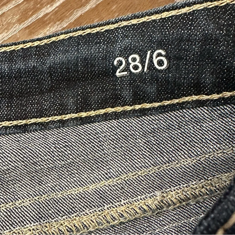 a.n.a Denim Bermuda Shorts Womens 6 - Image 4