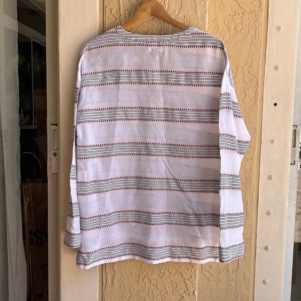 Old Navy Button Through Long Sleeve Tunic in White/Black/Pink Stripe Size Medium - Image 3