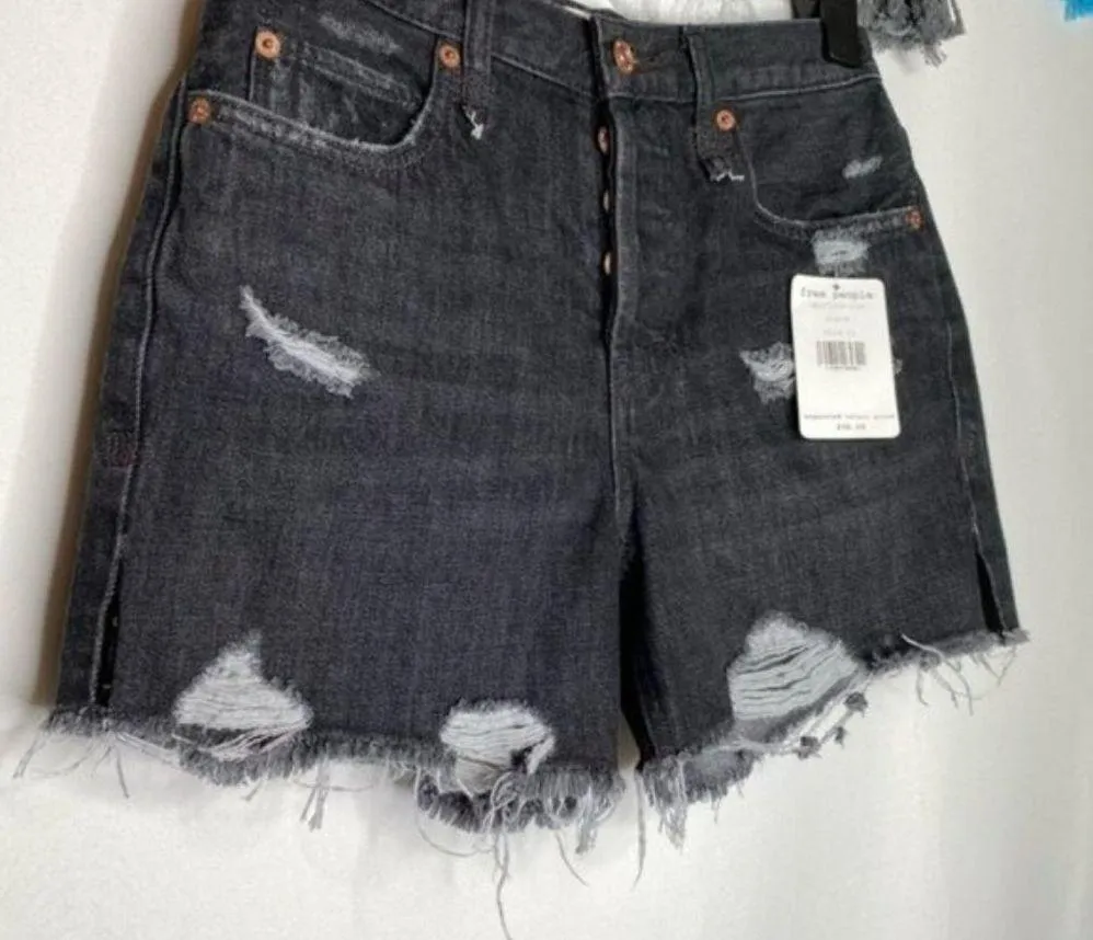 Free People NWT Makai Distressed Cut-Off Shorts in Black - Image 5
