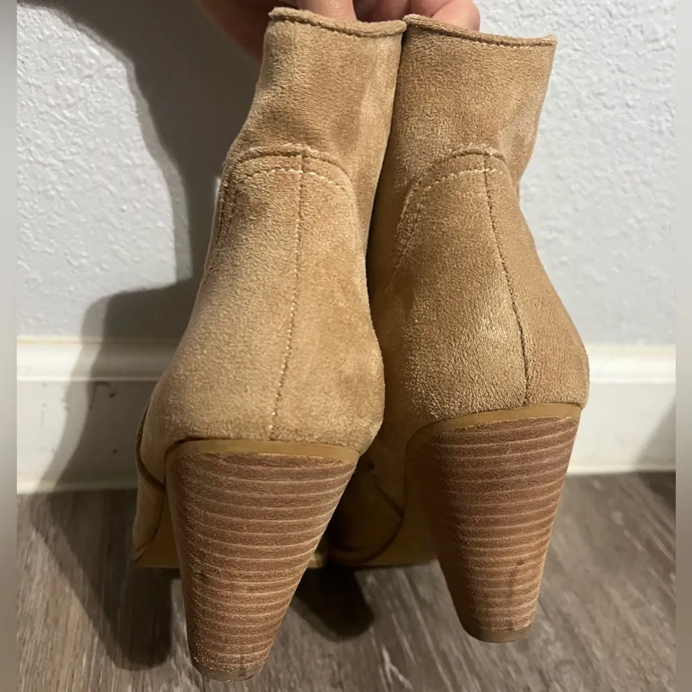 Mi. iM. Bohemian Western Suede Booties Size 6 Tan - Image 4