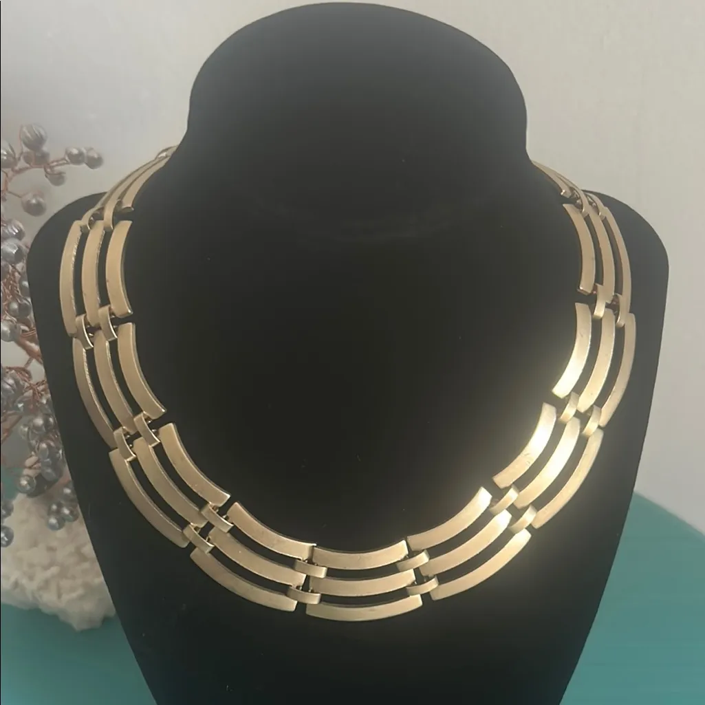 Chic Brushed Gold Bar Collar Statement Necklace - Image 2