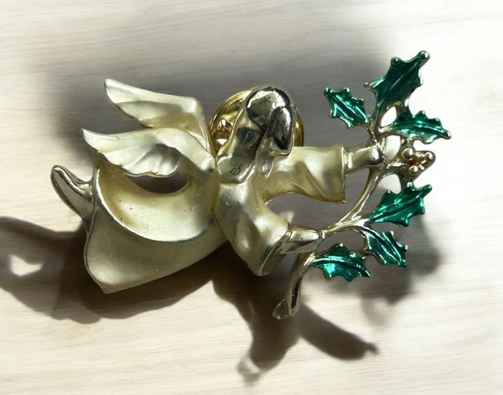 Vintage Giusti Gold Tone Angel pin brooch holiday pin jewelry faith Christmas Green - Image 2