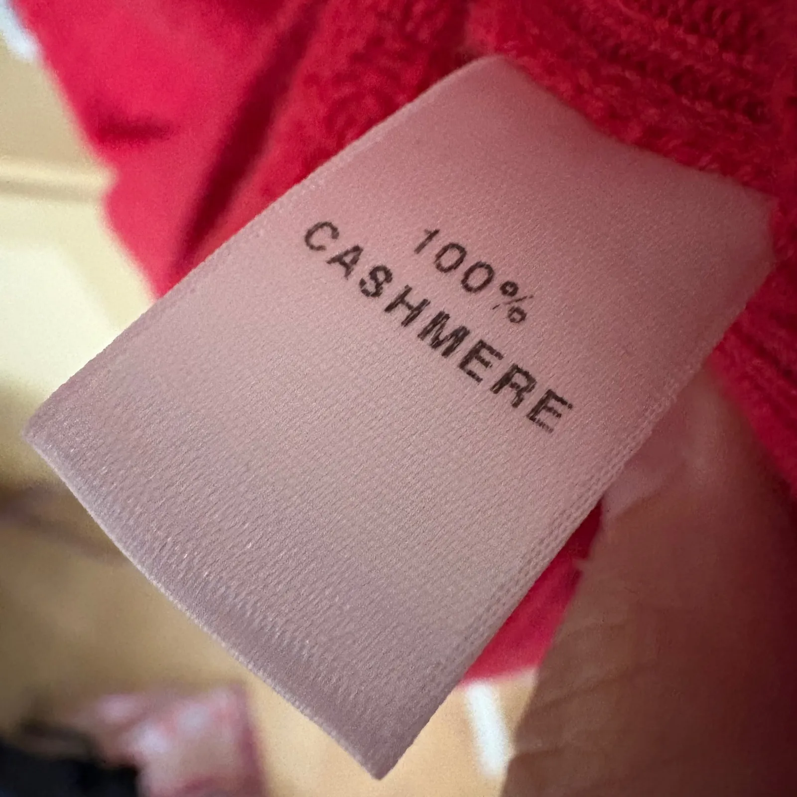 St. John 100% Cashmere Mock Neck Sweater Vest Red Size Extra Large - Image 4