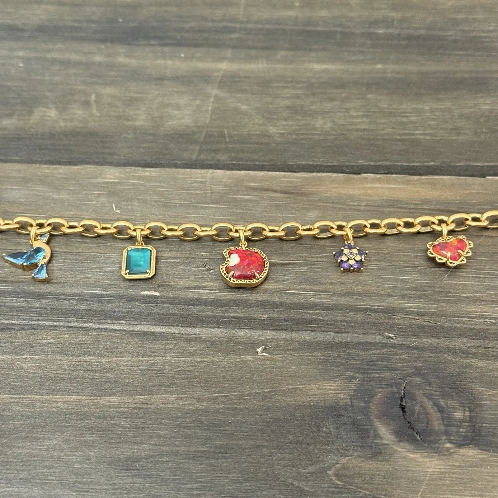 Kendra Scott Disney Snow White Vintage Gold Charm Bracelet‎ NWT - Image 5