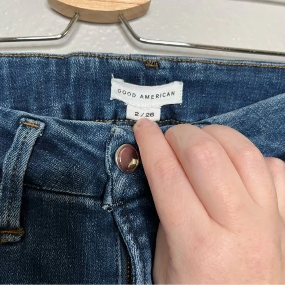 Good American good legs crop medium wash distressed skinny jeans size 2/26 - Image 12