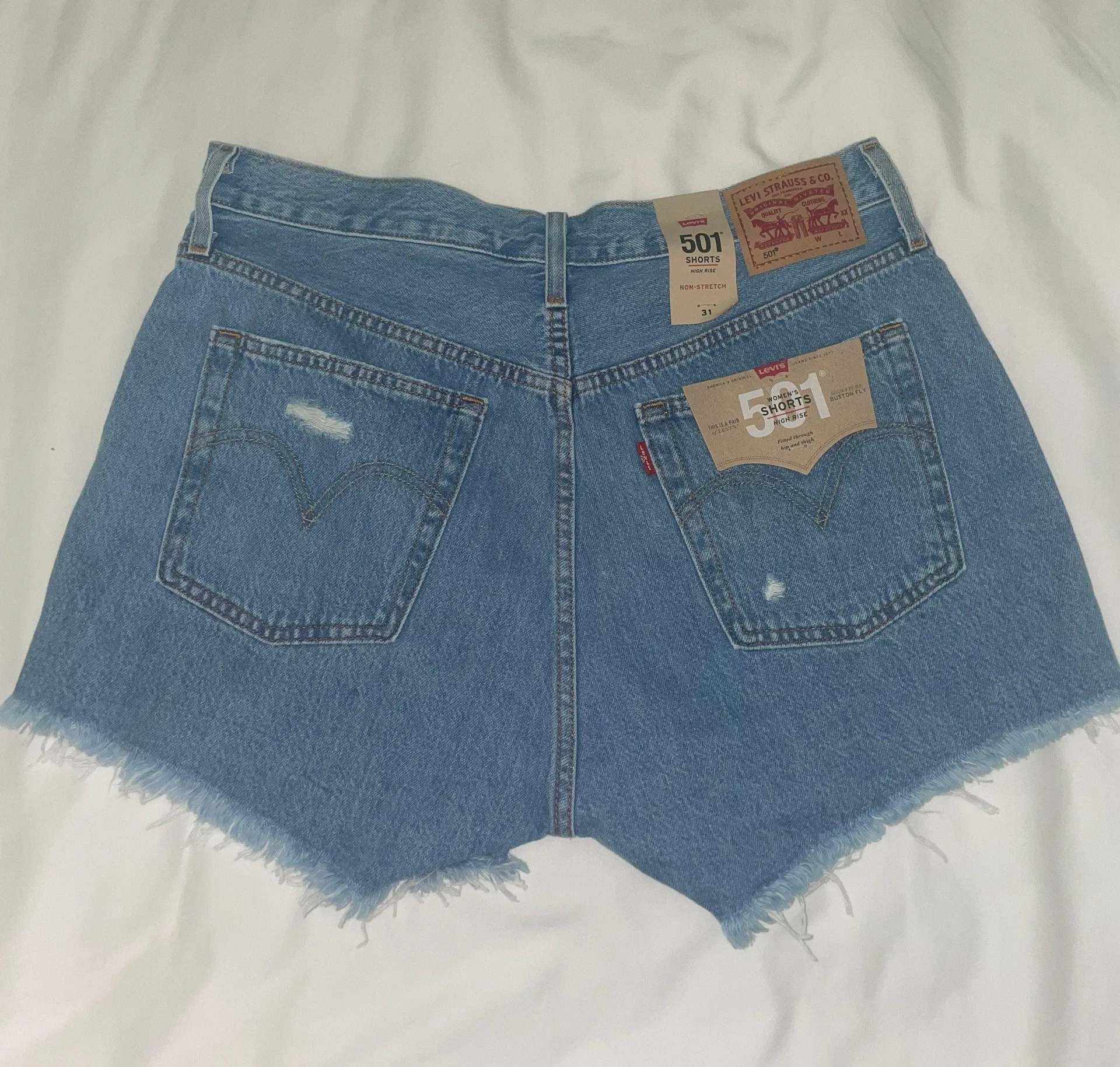 Levi’s 501 Shorts - Image 2