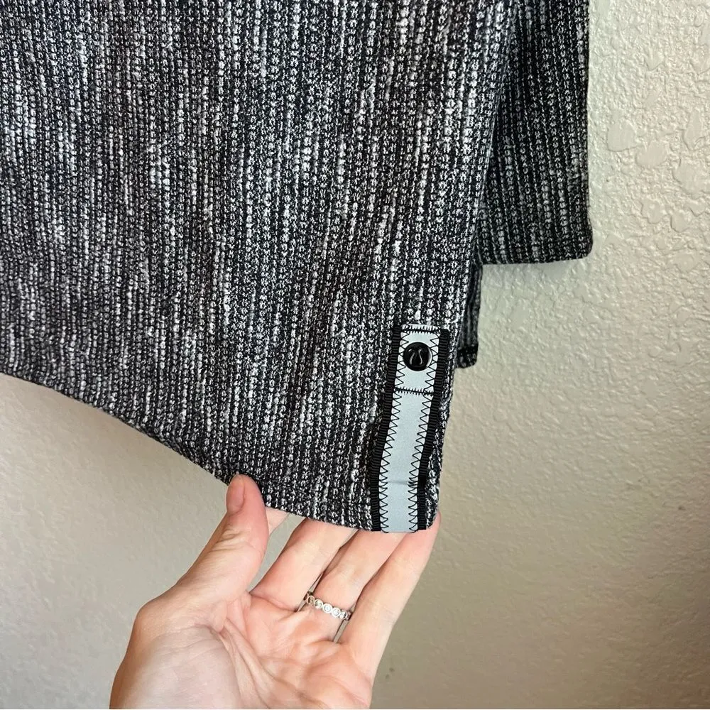 Lululemon Vinyasa Scarf
Coco Pique Black White - Image 7