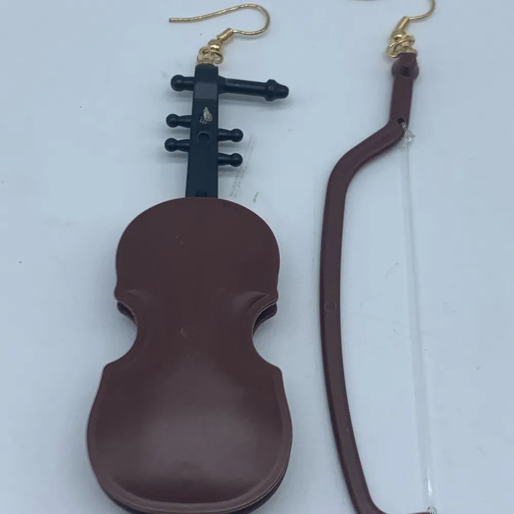 NEW brown violin and bow asymmetrical music instrument fashion earrings - Image 10