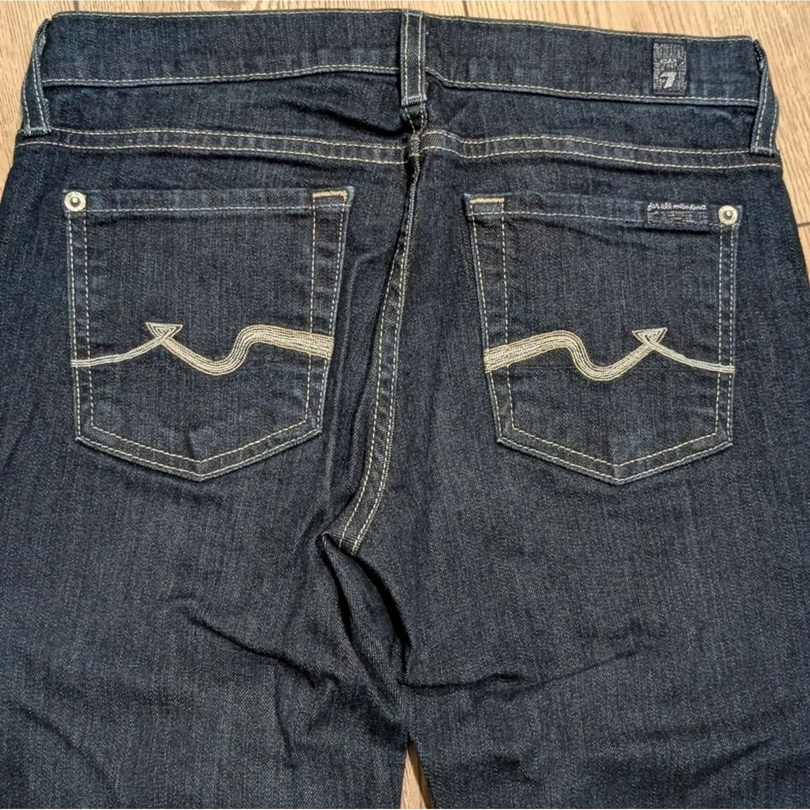 7 For All Mankind Womens 26 Bootcut Jeans Designer Premium Denim Dark‎ Wash USA - Image 4