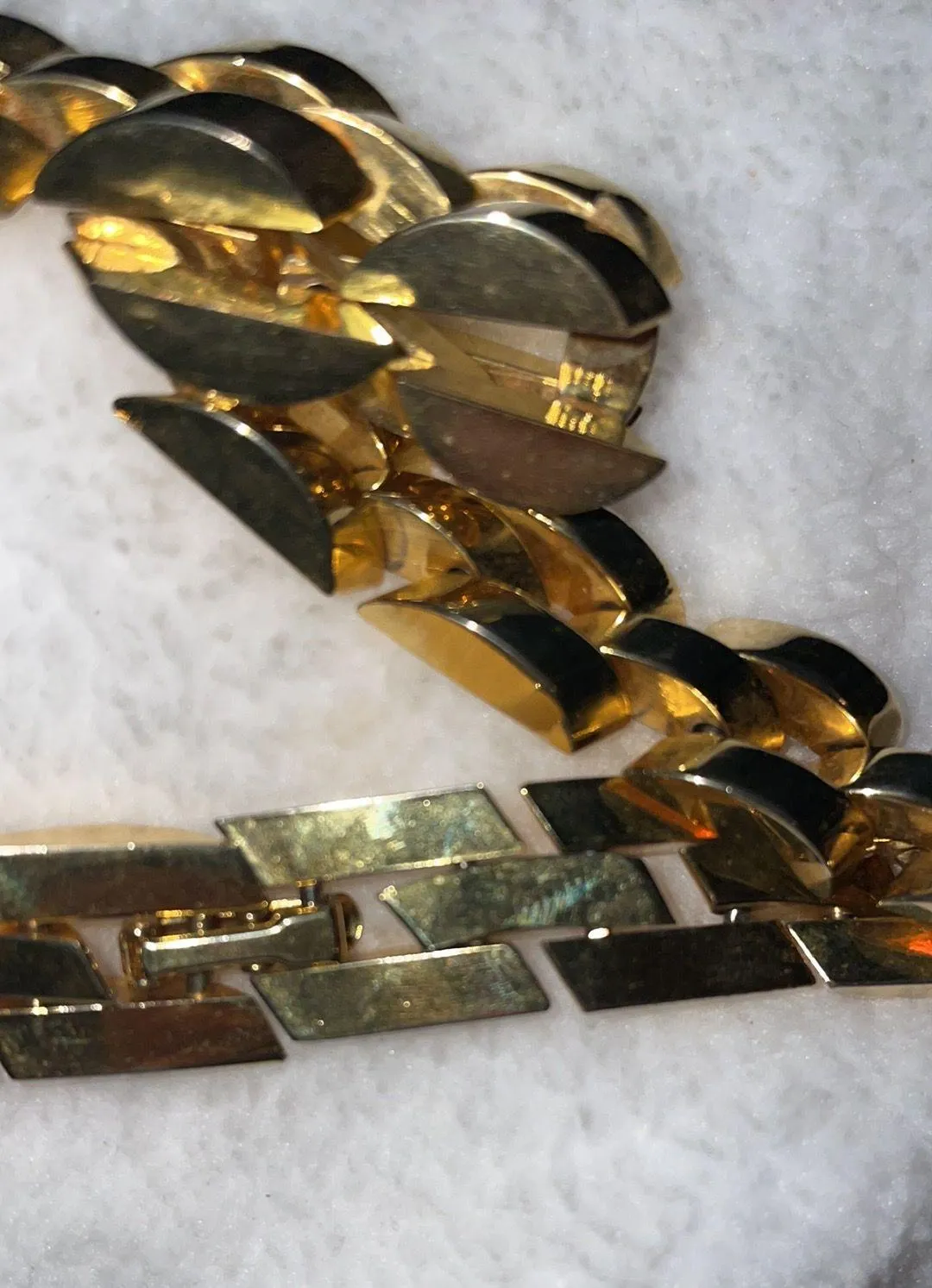 Vintage Chunky Tank Link Necklace Gold - Image 2