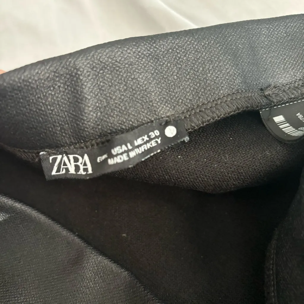 Zara Leather Mini Skirt - Image 3