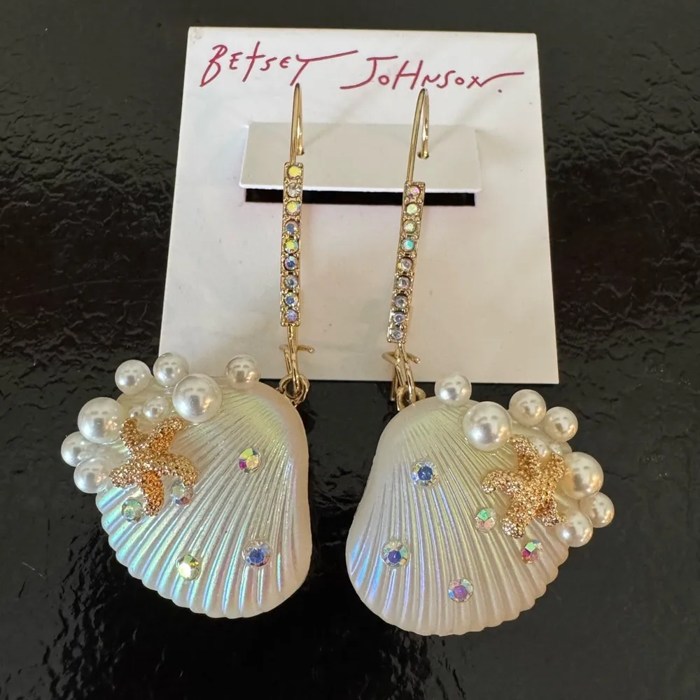 NWT Betsey Johnson Sea Shell Long Drop Earrings - Image 2